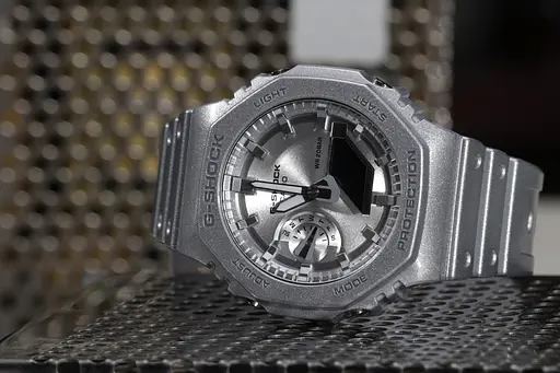 Часы Casio G-Shock GA-2100FF-8AJF - фото 6