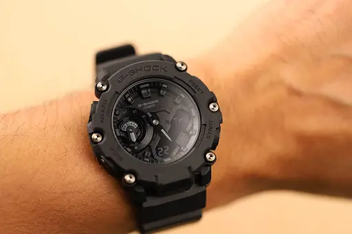 Годинник Casio G-Shock GA-2200BB-1AER - фото 2