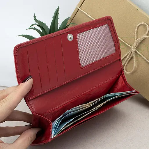 Кошелек женский кожаный Leona красный питон - фото 5