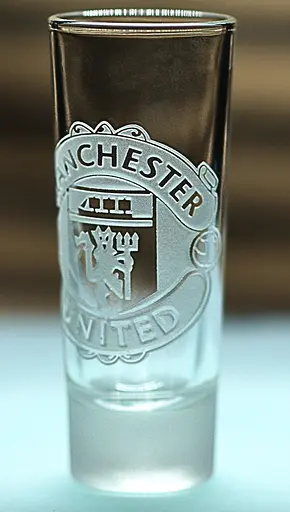 Стеклянная рюмка 60мл ФК Манчестер Юнайтед FC Manchester United с гравировкой подарок футбольная стопка - фото 3