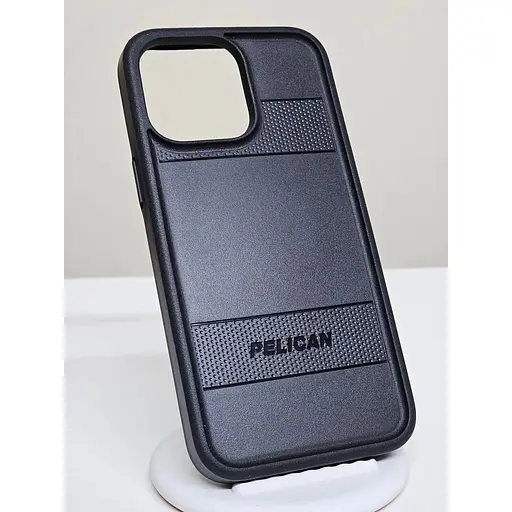 Противоударный чехол Pelican Protector MagSafe для iPhone 14 Pro (6.1") Black аналог OtterBox Symmetry - фото 11
