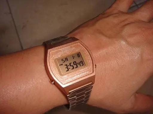 Годинники наручні чоловічі кварцові електронні рожева сталь оригінальні Casio Collection B640WC-5AEF - фото 3