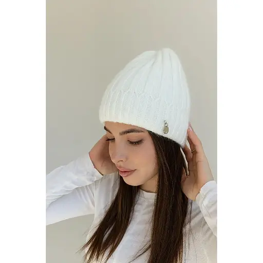 Теплая женская шапка Ангора Рейчел двухслойная с брошью Белый - фото 1