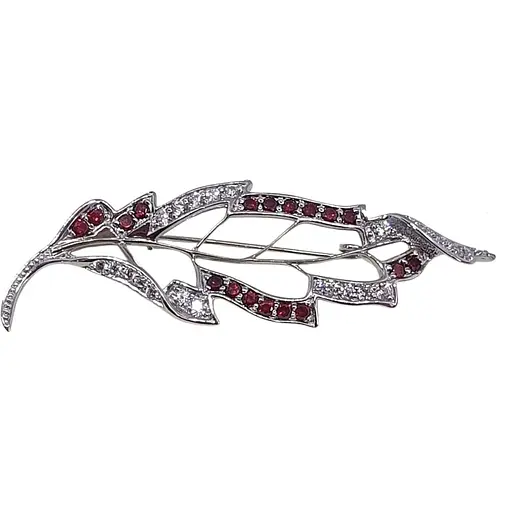 Серебряная брошь Vegas с фианитами. Артикул 70004Р