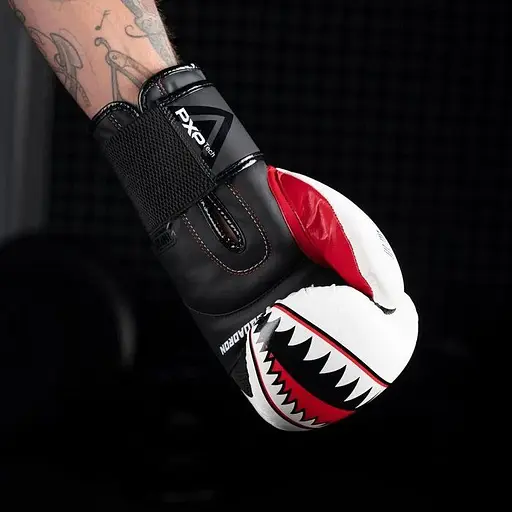Рукавиці боксерські Phantom Athletic Fight Squad Schwarz White - 12 унцій - фото 4
