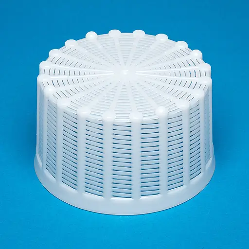 Форма для приготування сиру бринзи, сулугуні та інших гарячих сирів (італійський кошик) 0.6 кг, Kitchette Білий 84611 - фото 2