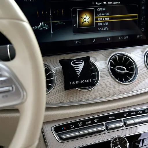 Автомобільне аромасаше Hurricane Black Standart [104125] - фото 4