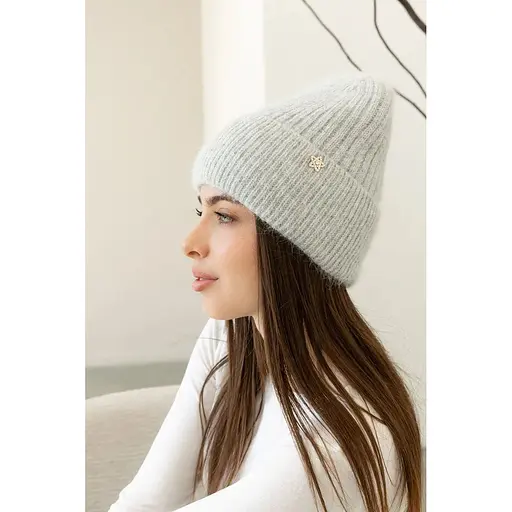 Женская зимняя шапка Бини Ангора с ангорой 80% орнаментом и флисовой подкладкой Серый - фото 1
