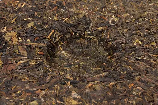 Шен Пуэр Мэнку Старый, но ярый 2008 г. - блинчик, 357 г - фото 7