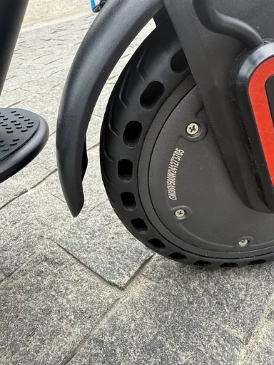 Электросамокат GIANT M365 PRO 500W 10.4Ah складной, перфорированные колеса, защищенные от проколов, черный (2025) - фото 5