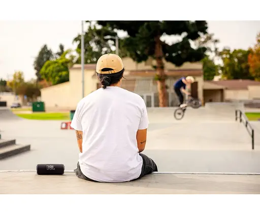 Портативная колонка JBL FLIP7-BLK Bluetooth 5.4 IP68 35 Вт Black - фото 10