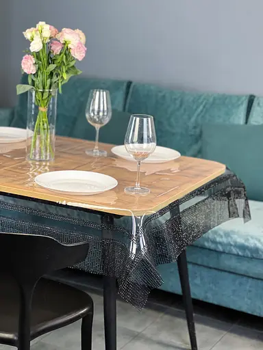 Скатертина силіконова з чорною стразовою стрічкою подвійною 350х180 см - фото 3