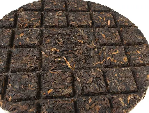 Шу Пуэр Фамильная печать И Цин Юань 2020 г. - блинчик, 100 г - фото 9