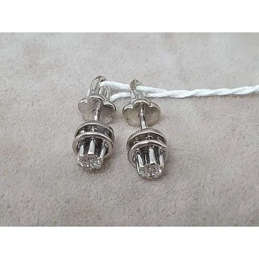 Золотые серьги-пуссеты Гаразд с бриллиантами. Артикул 3032433Б - фото 3