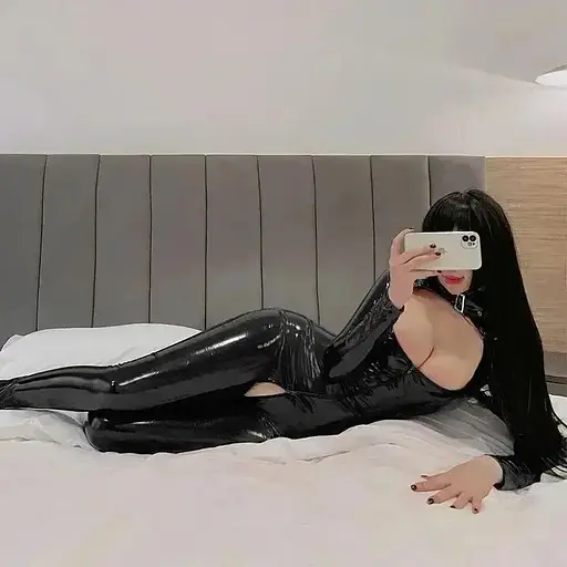 Латексний костюм чорний - фото 2