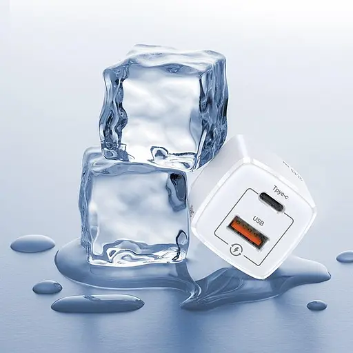 Блок быстрой зарядки USAMS T37 Super Si Fast Charger US-CC128 Адаптер сетевой - фото 2