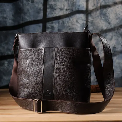 Стильна сумка через плече для чоловіків із натуральної шкіри GRANDE PELLE 26х27х6 см sum0027509 - фото 9