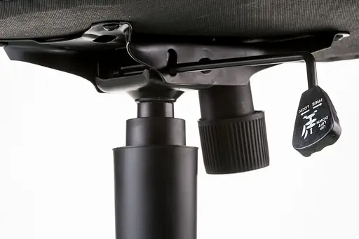 Кресло офисное Special4you Briz черное (E5005) - фото 8