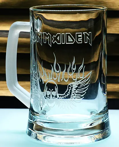 Пивний келих 660 мл Iron Maiden з гравіюванням подарунок для фаната хеві металу Айрон Мейден - фото 3