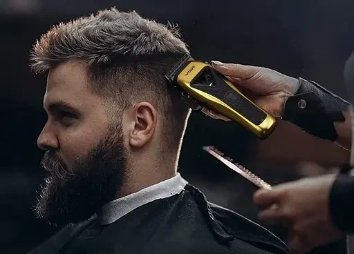 Професійна машинка для стрижки VGR V-015 Pro 7Вт 2500 мАг з насадками - фото 4