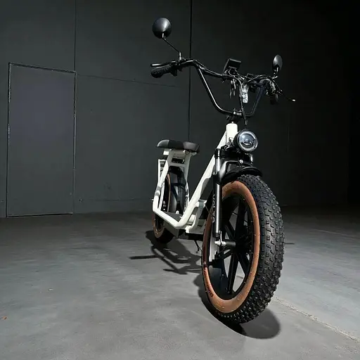 Электросамокат Volto Cruise 22 (1000W 48V 19Ah) NFC Белый + Сетевой фильтр в подарок - фото 11