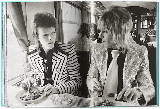 Mick Rock. The Rise of David Bowie. 1972–1973 - фото 8