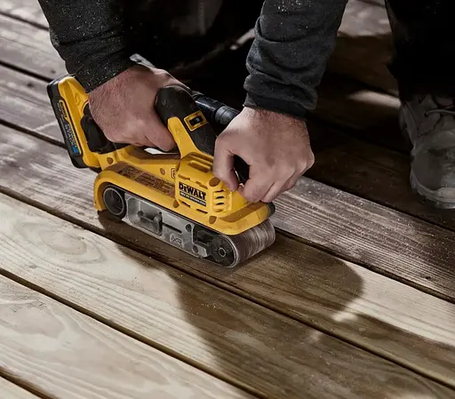 Ленточная аккумуляторная шлифмашина DeWalt без АКБ и ЗУ DCW220N - фото 7
