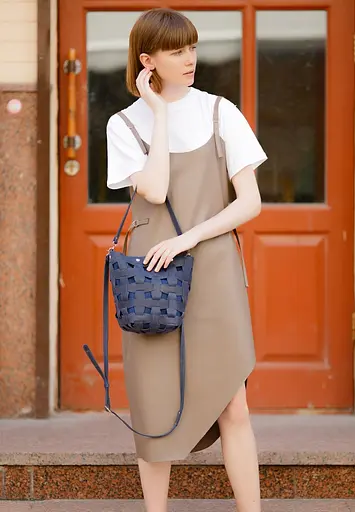 Шкіряна плетена жіноча сумка Пазл M синя Crazy Horse - фото 2