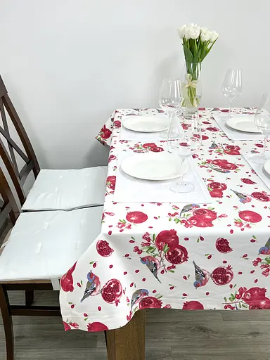 Водоотталкивающая Скатерть Гранатовый принт 220х140 см (+ 4 салфетки 30х40)