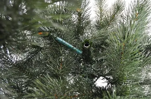 Искусственная пушистая сосна Люкс (высота 1.50 м) литая (Зеленая) - фото 6