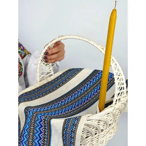 Комплект Великодній кошик Галичина білий із лляним рушником 70х30 см Рандеву синій та свічка