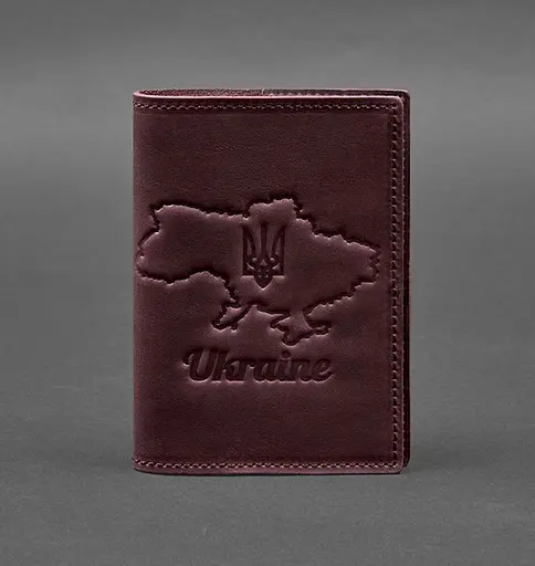 Кожаная обложка для паспорта с картой Украины бордовый Crazy Horse - фото 1