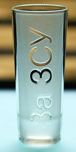 Рюмка 60 мл патриотическая ВСУ с гравировкой подарок стопка военном патриоту - фото 1