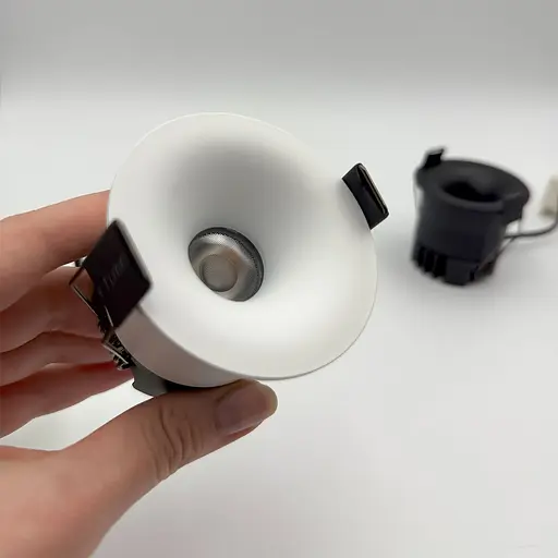 Точечный светильник Skarlat RSL74W003-2 7W WH 4000K - фото 3