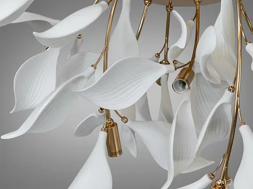 Стельова люстра з фарфоровими елементами, 16 ламп, золото - фото 4