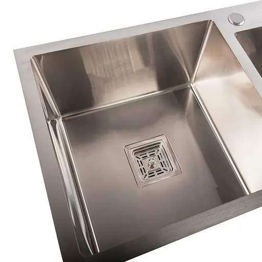 Кухонная мойка Platinum Handmade HDB 780x430x230 на две чаши (квадратный сифон, 3.0/1.0), Нержавеющая сталь - фото 4