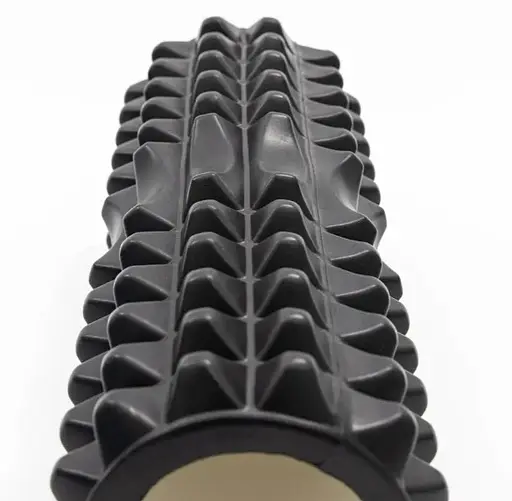 Масажний ролик (роллер) PowerPlay 4405 EVA Massage Roller Чорний 33x12 см (PP_4405_Black) - фото 3