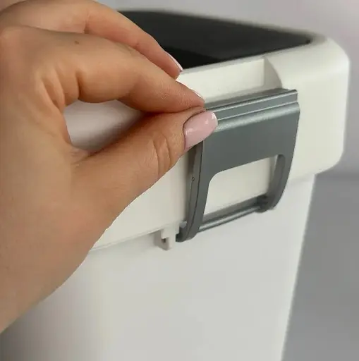 Мусорное ведро Motek на 8 л с поворотной крышкой 22.5х22.5х30 см Белый (COB-410)  - фото 3