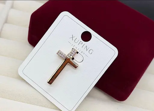 Недорогий хрестик Xuping медичне золото біжутерія прикраса гіпоалергенний хрест із камінчиками під золото - фото 1