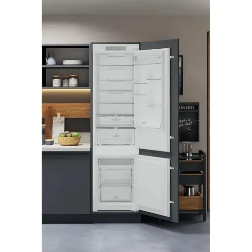Холодильник Hotpoint HAC20T321 вбудований з морозильною камерой - фото 2