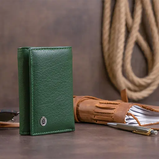 Горизонтальное портмоне из кожи унисекс на магните ST Leather 12х7.5х2.5 см acs0029678 - фото 8