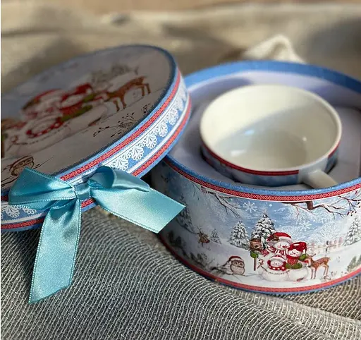 Чашка новогодняя R33364 Зимняя история фарфоровая в подарочной коробке 120 мл Белая - фото 6