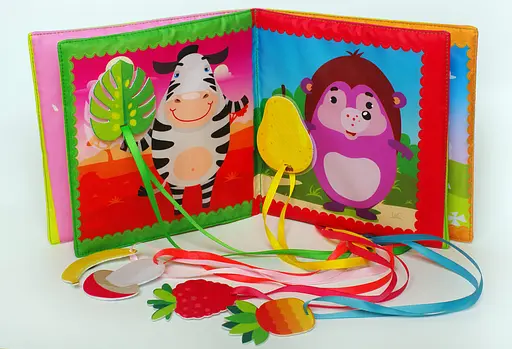 Книга м'яка зі смарт елементами «Хто що їсть?». Автор - Євген Павлович (Книжковий Хмарочос) - фото 3