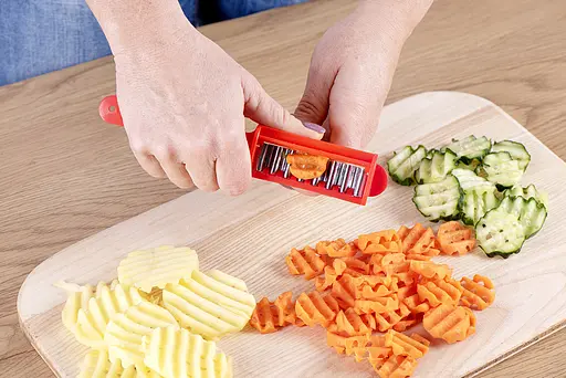 Ніж для фігурного нарізування овочів, картоплі, сиру фігурний ніж 20 см, Master Class Червоний 84464 - фото 4