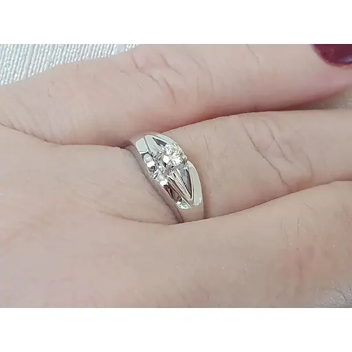 Золотое кольцо с бриллиантом. 101103Б 16,5 - фото 6