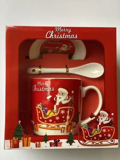 Новогодняя чашка Санта Клаус на санках 350 мл с тарелкой и ложкой в коробке kru-nr3 Gee! - фото 1