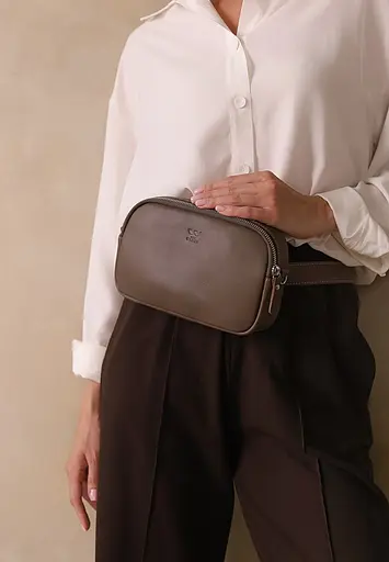 Жіноча шкіряна сумка/кроссбоді Holly темно-бежева - фото 8