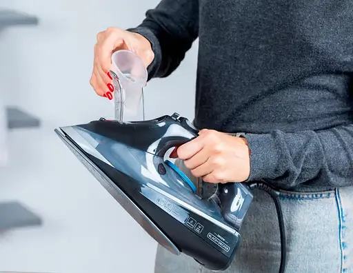 Утюг Black&Decker BXIR2805E - фото 5