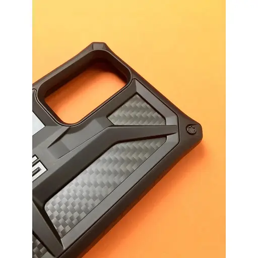 Оригинальный противоударный чехол UAG Monarch для Samsung Galaxy Note 20 (6.7") Carbon Fiber 212191114242 - фото 7
