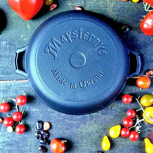 Сковорода чугунная жаровня с литыми ручками Maysternya Ø32 см подходит для индукционных плит 81426 - фото 2
